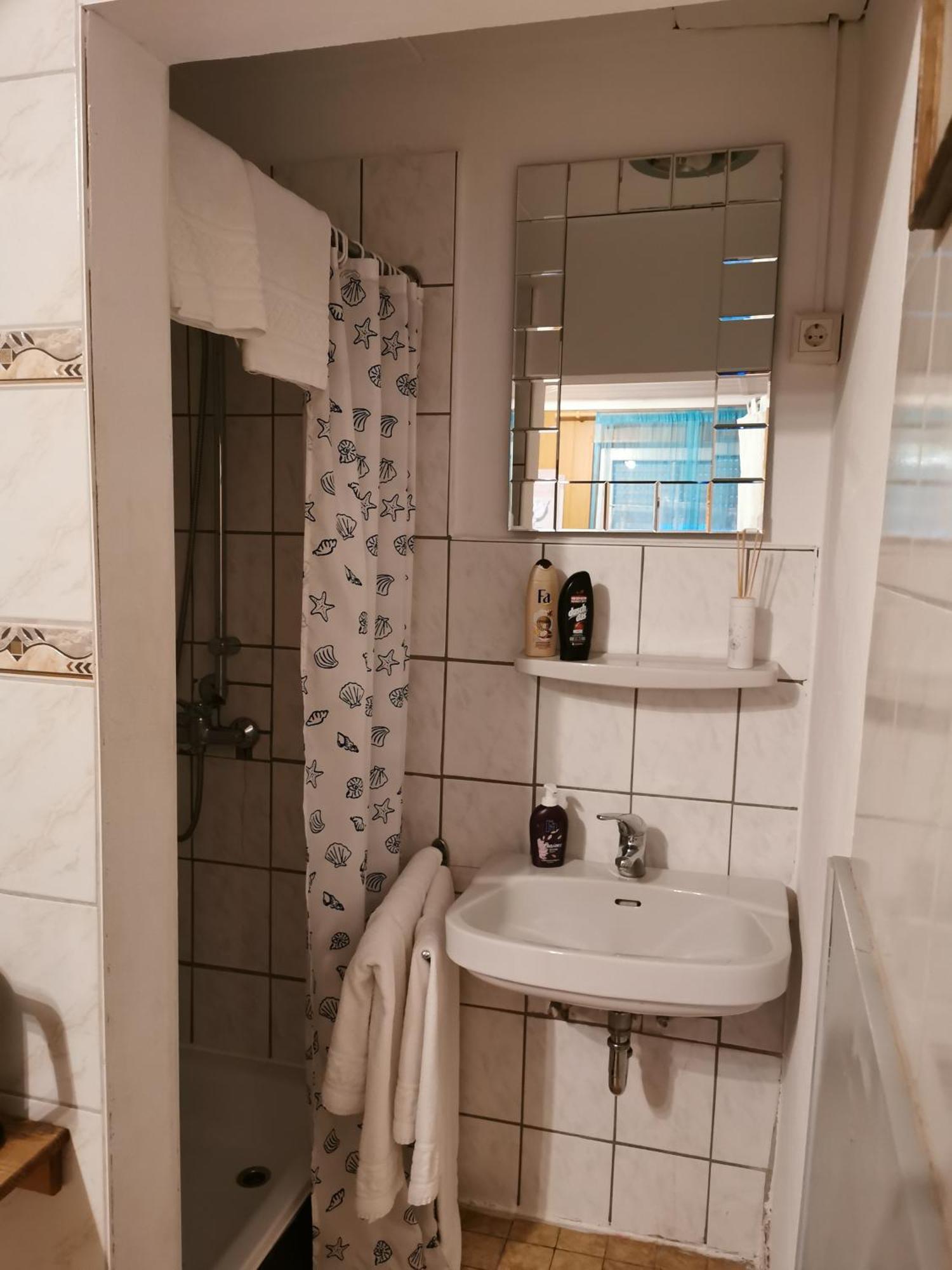 See Lord Hotel Kaiserslautern Ruang foto