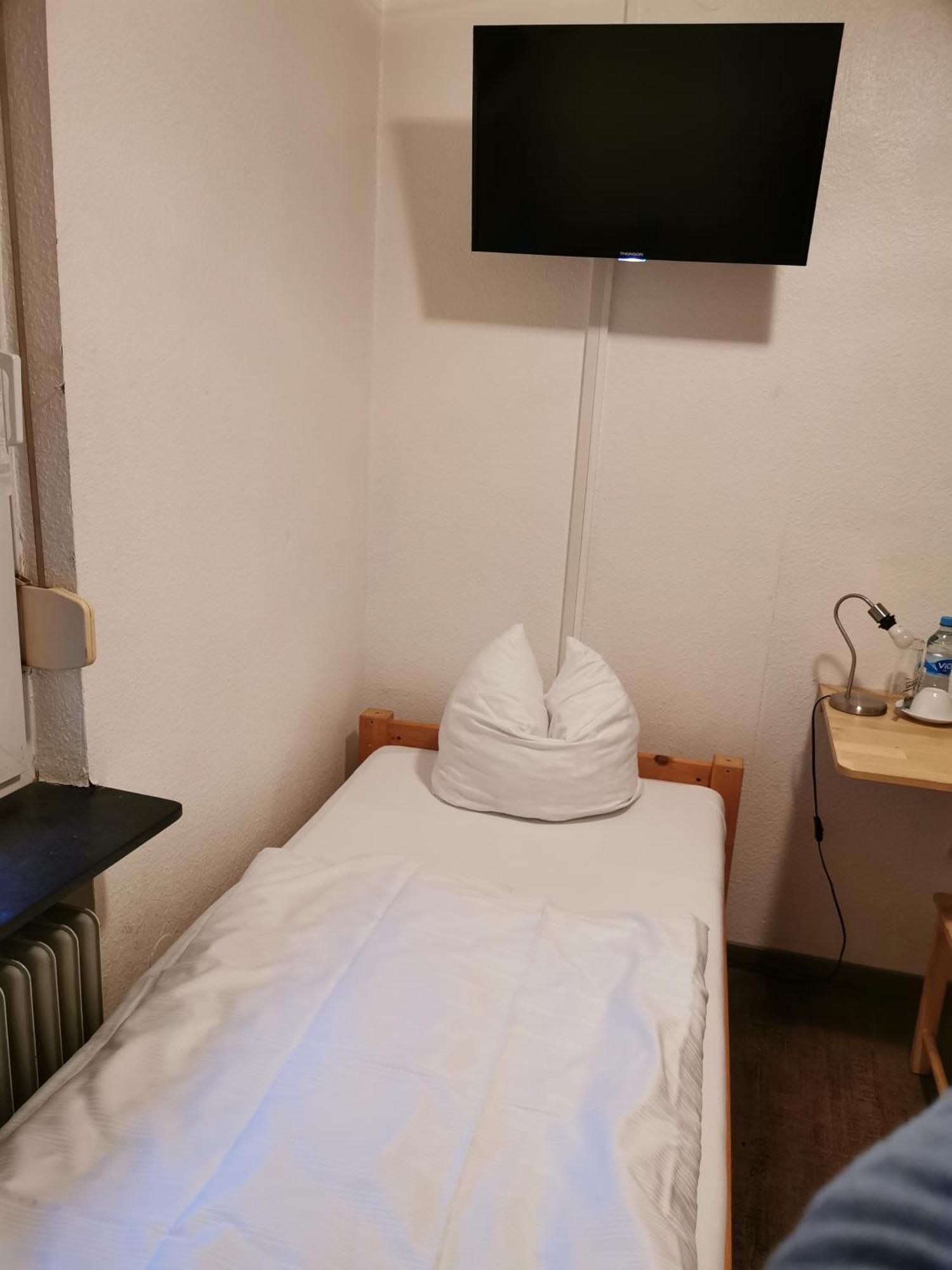 See Lord Hotel Kaiserslautern Ruang foto